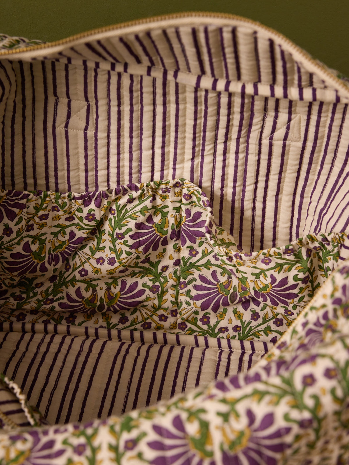 Weekend bag with Mysore Indian print