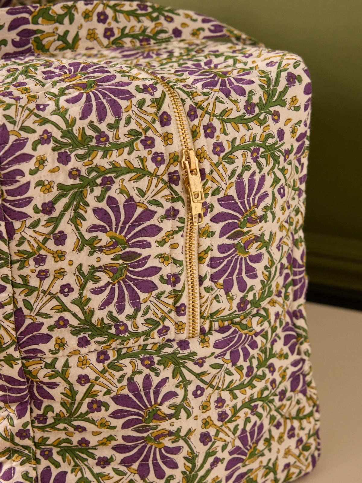 Weekend bag with Mysore Indian print