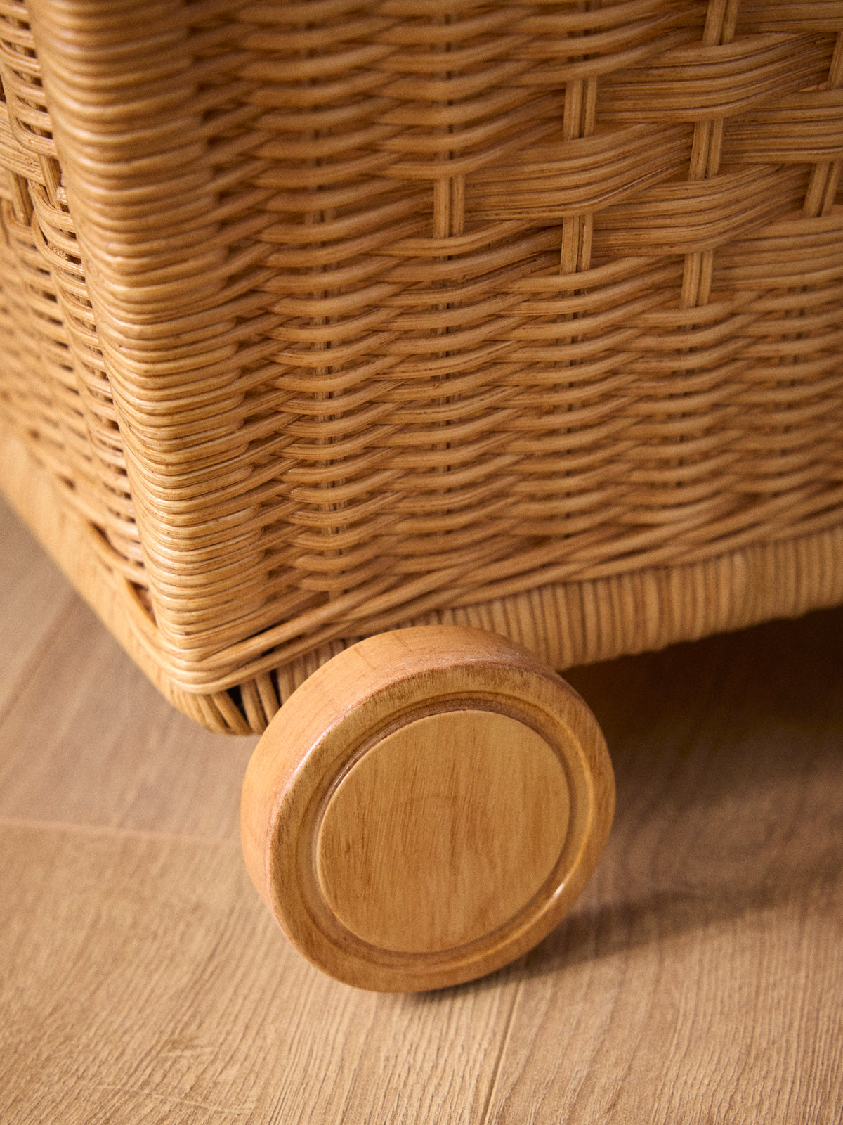 Children's wicker trolley