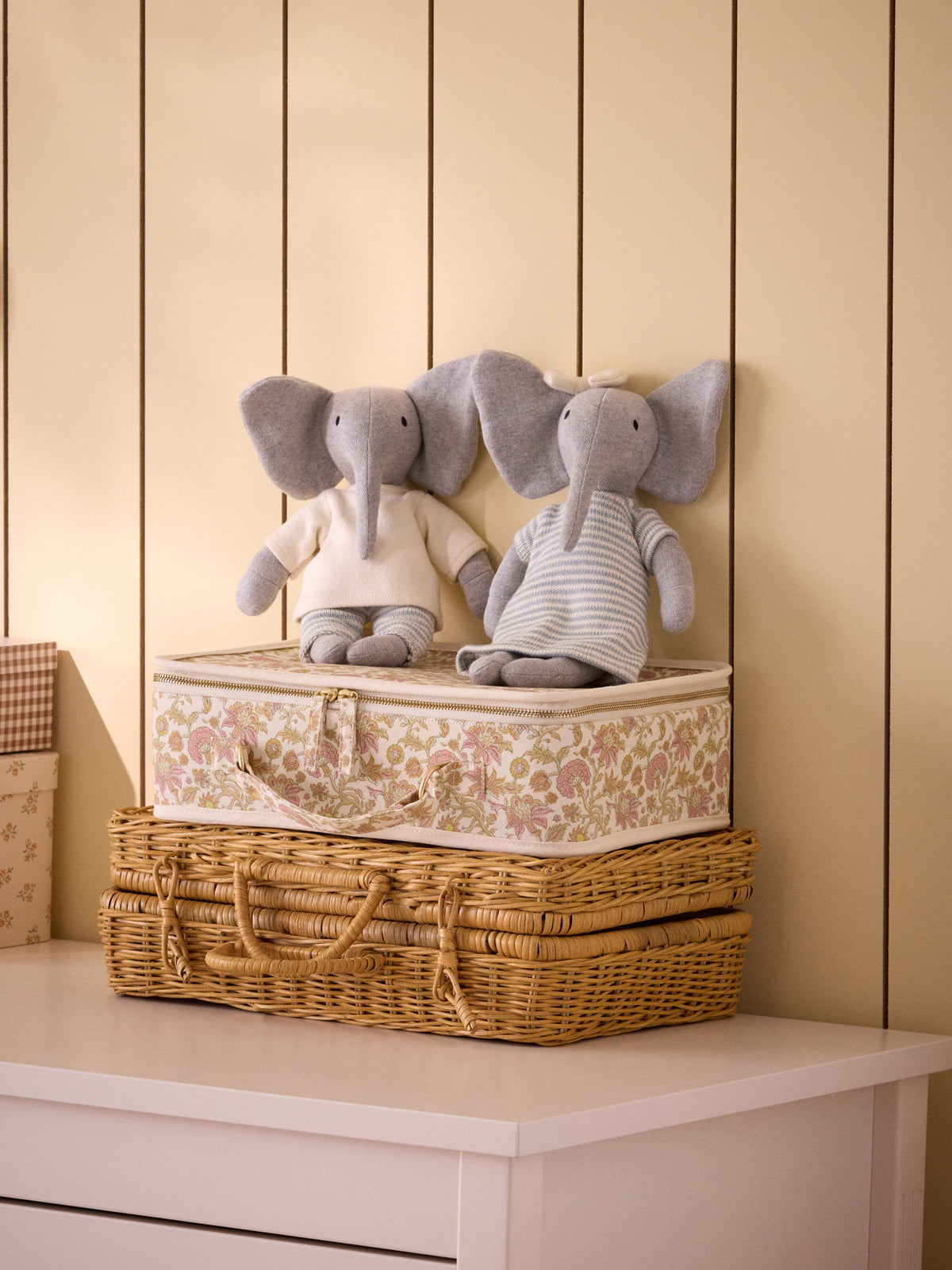 Knit elephant plush toy in a garter-stitch outfit