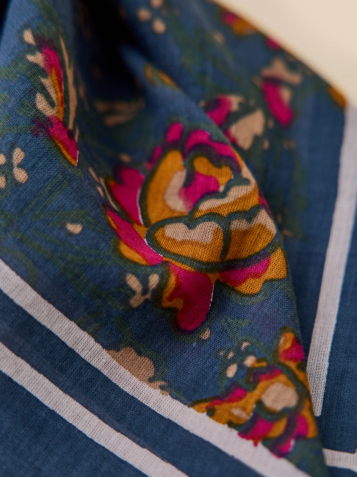 Women's floral print scarf