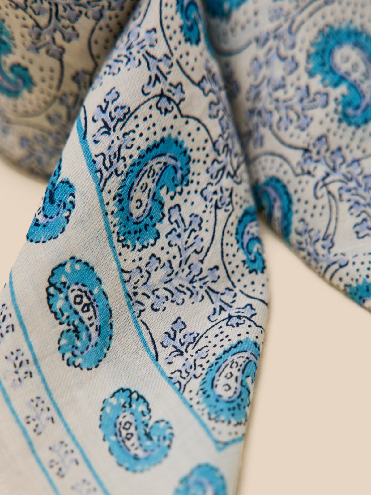 Women's paisley cotton scarf