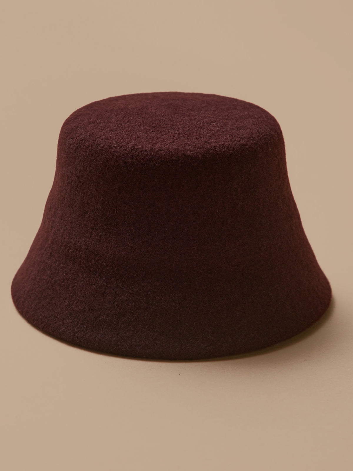 Women's wool cloche hat