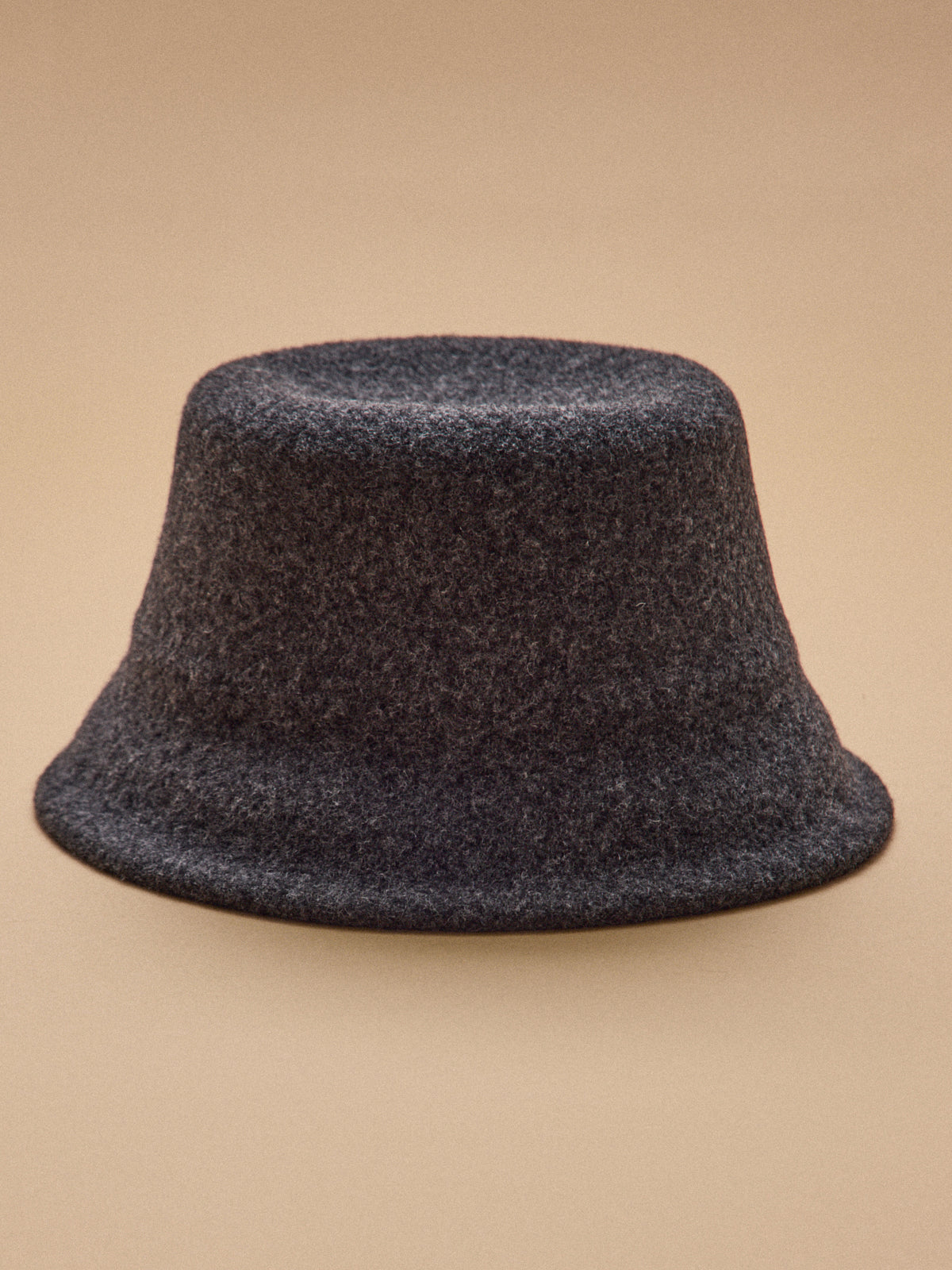 Women's wool cloche hat
