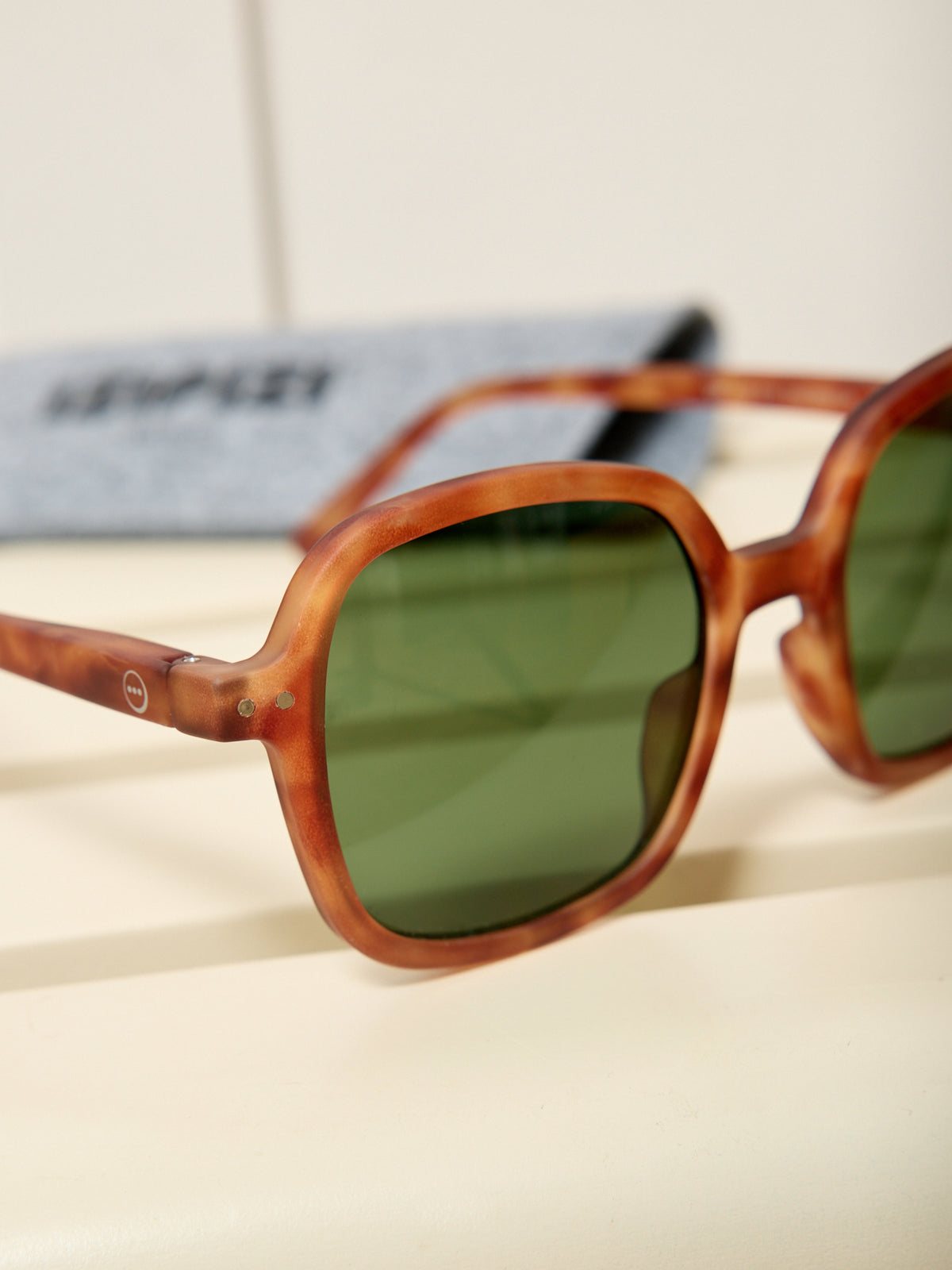 Women's Cyrillus x  IZIPIZI© sunglasses
