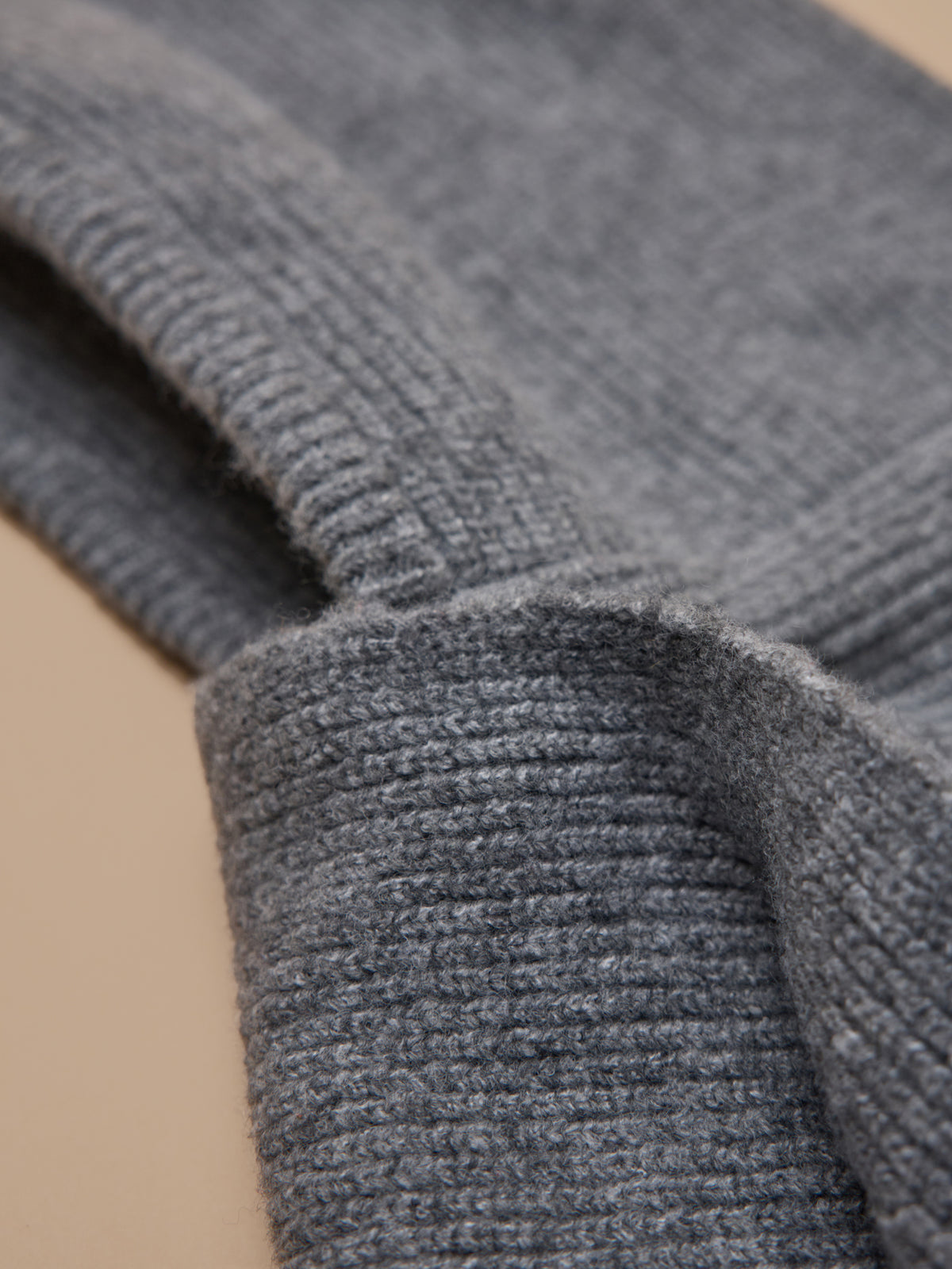 Women's hooded scarf