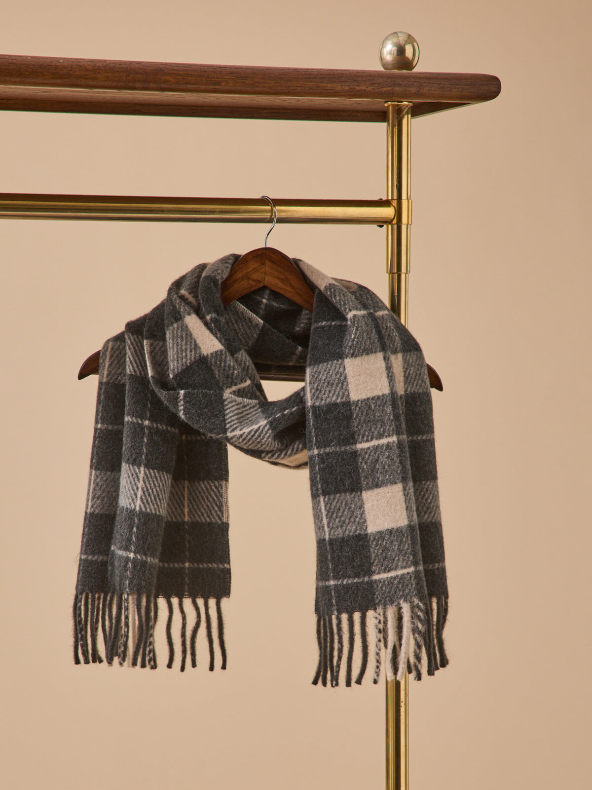 Adult fringed, checked scarf