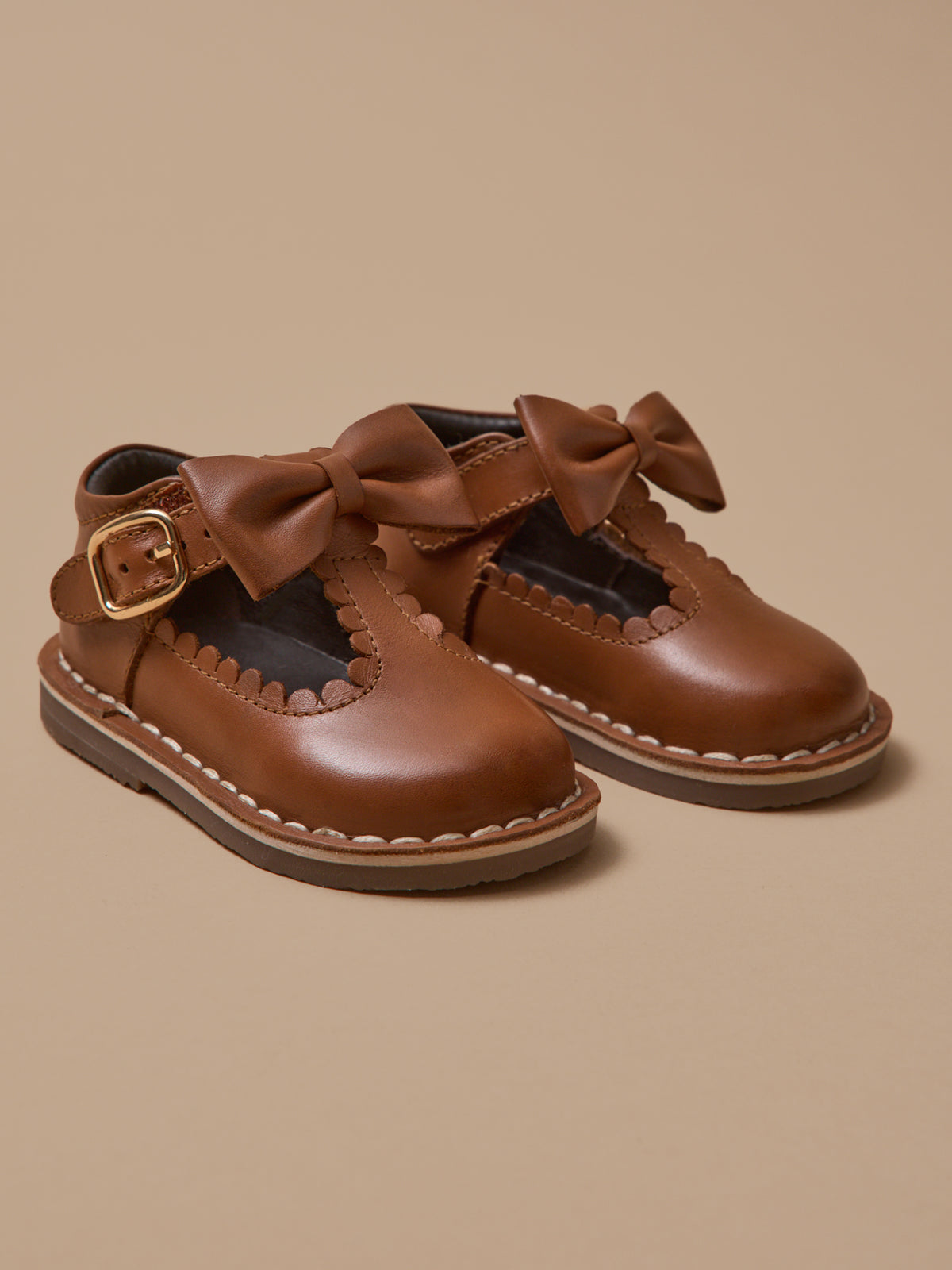 Baby's T-strap shoes with bow