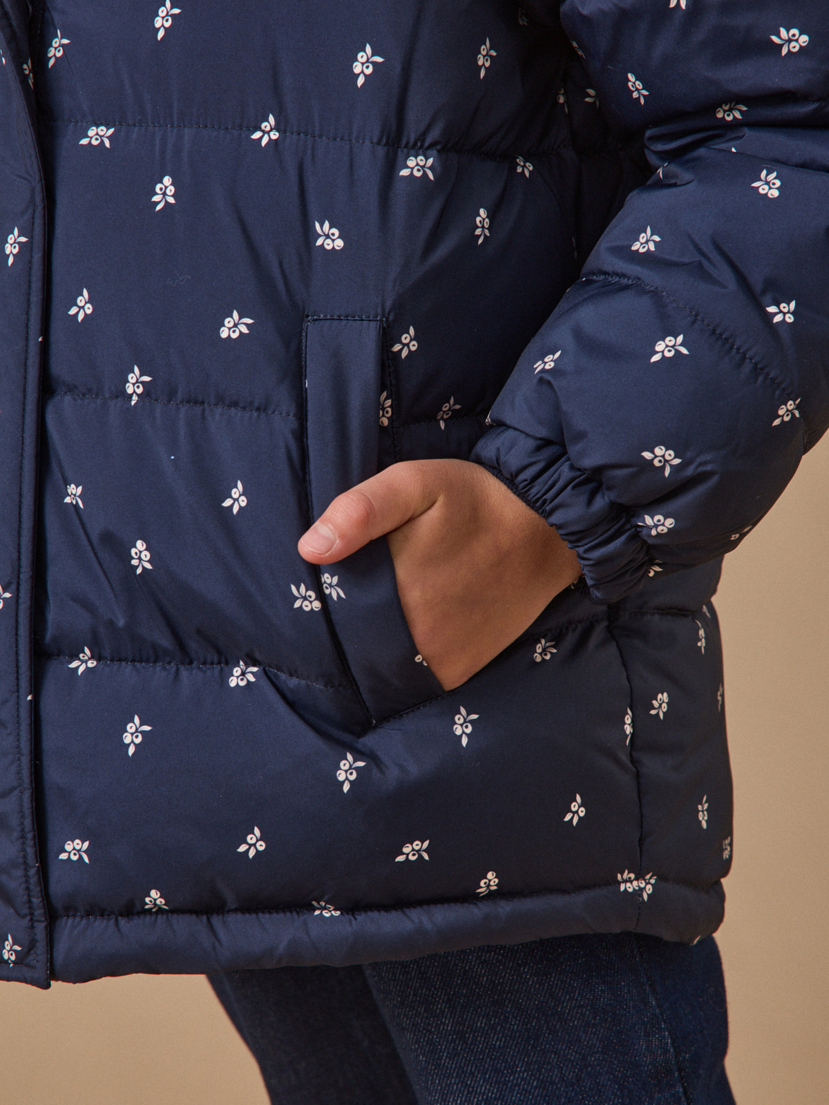Girl's fleece-lined print puffer
