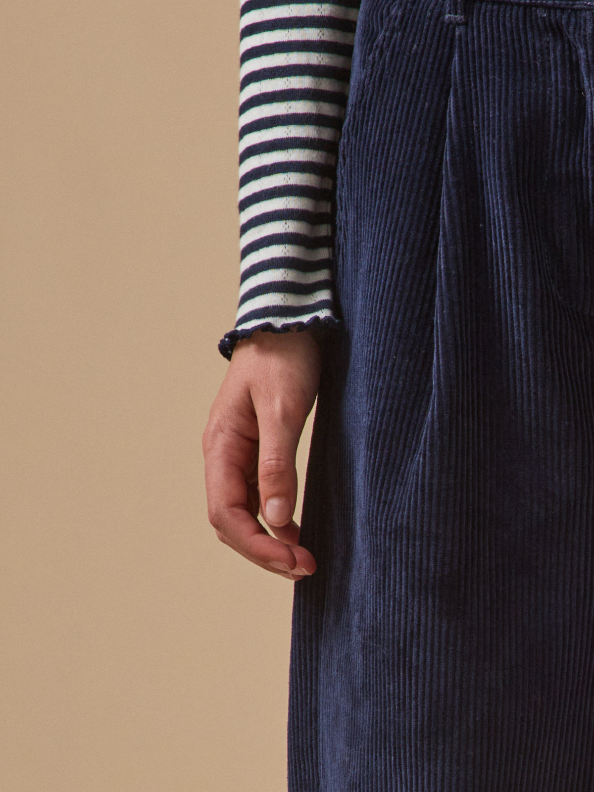 Girl's flared corduroy trousers