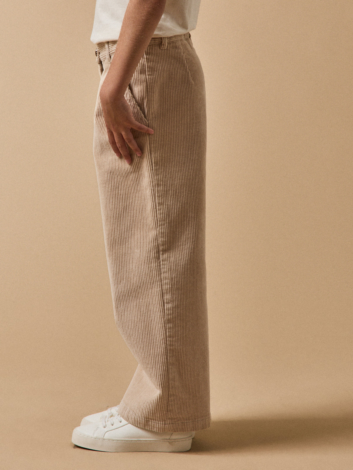 Girl's flared corduroy trousers