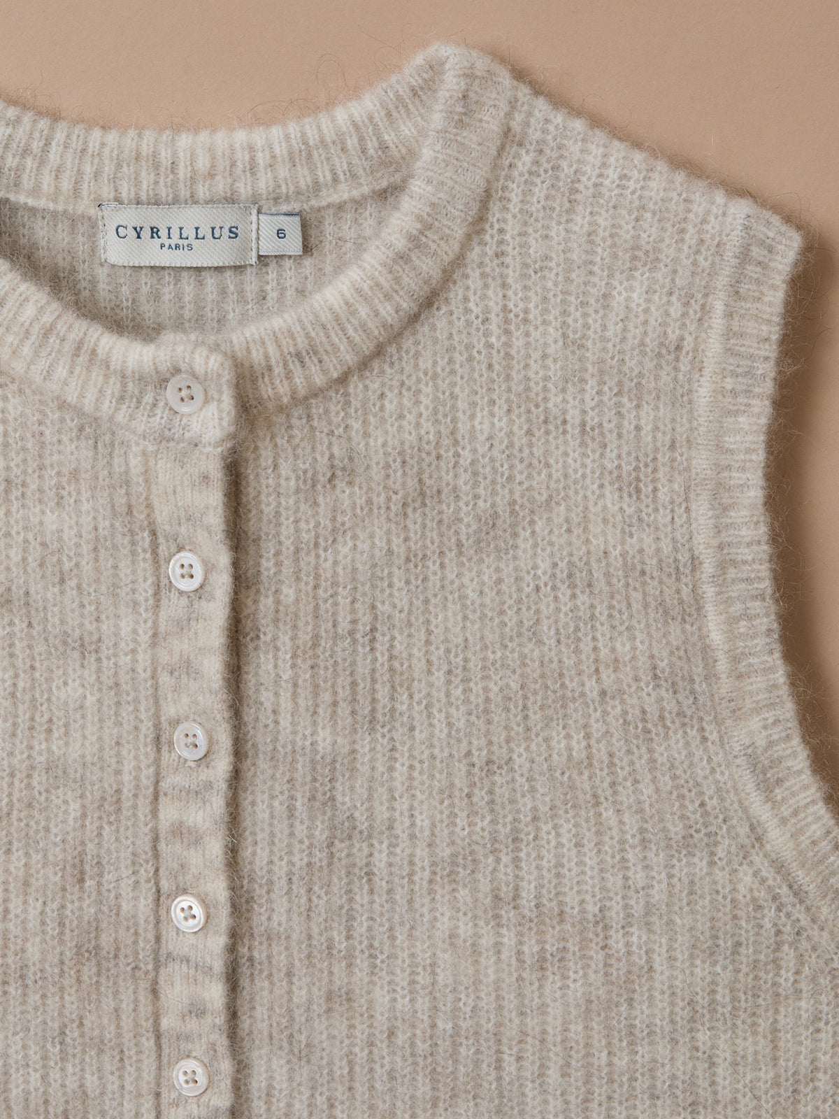 Girl's soft sleeveless cardigan
