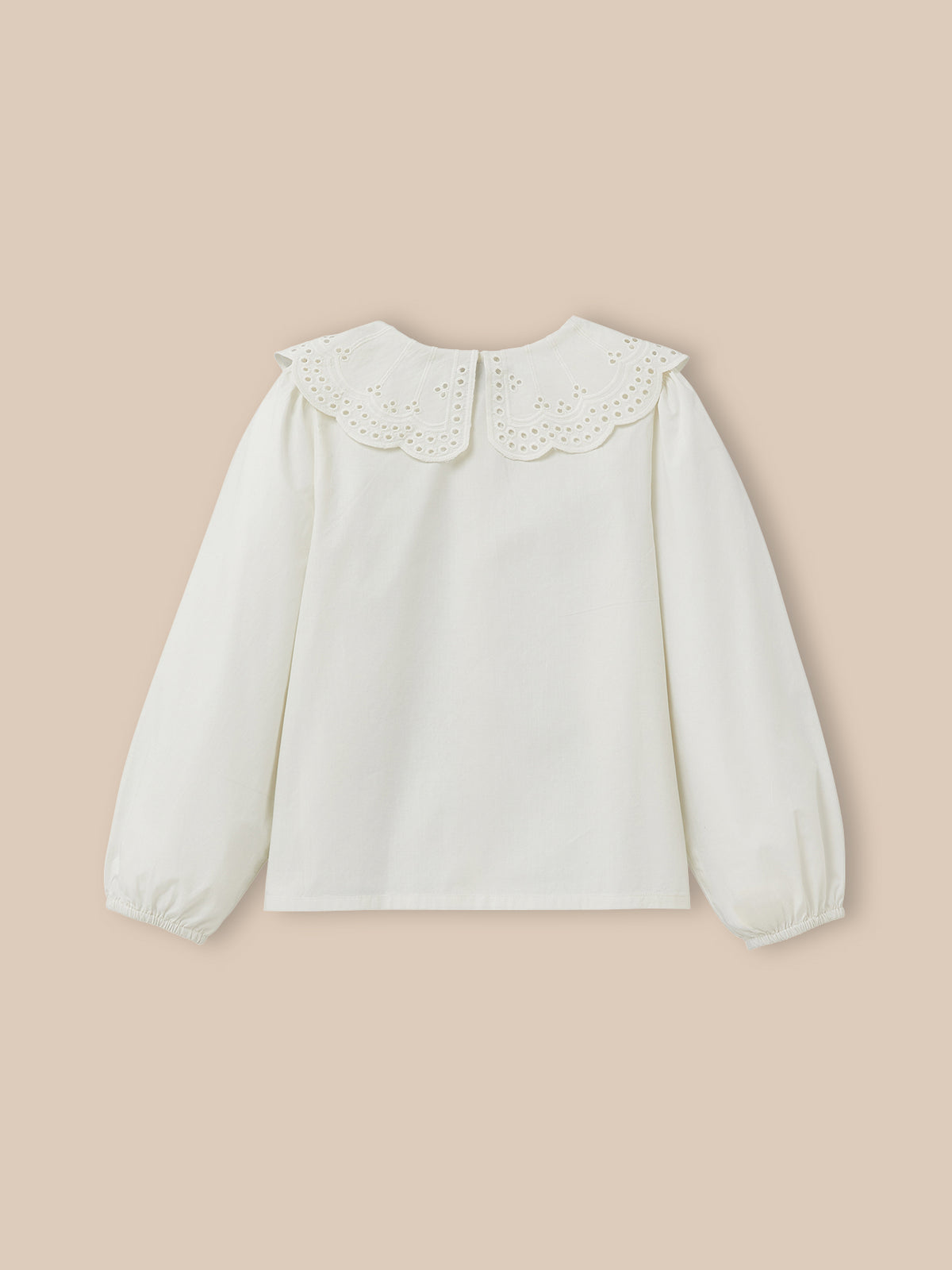 Girl's blouse with large collar