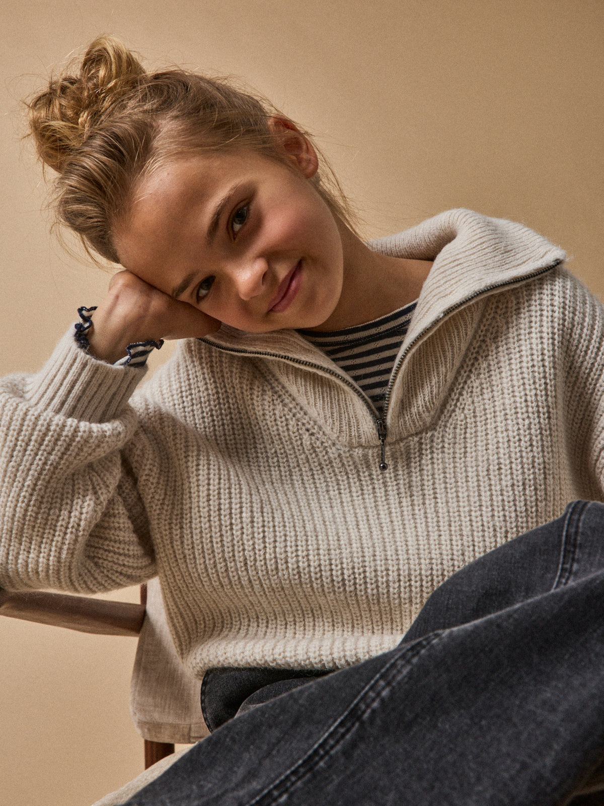Girl's high zip-neck sweater