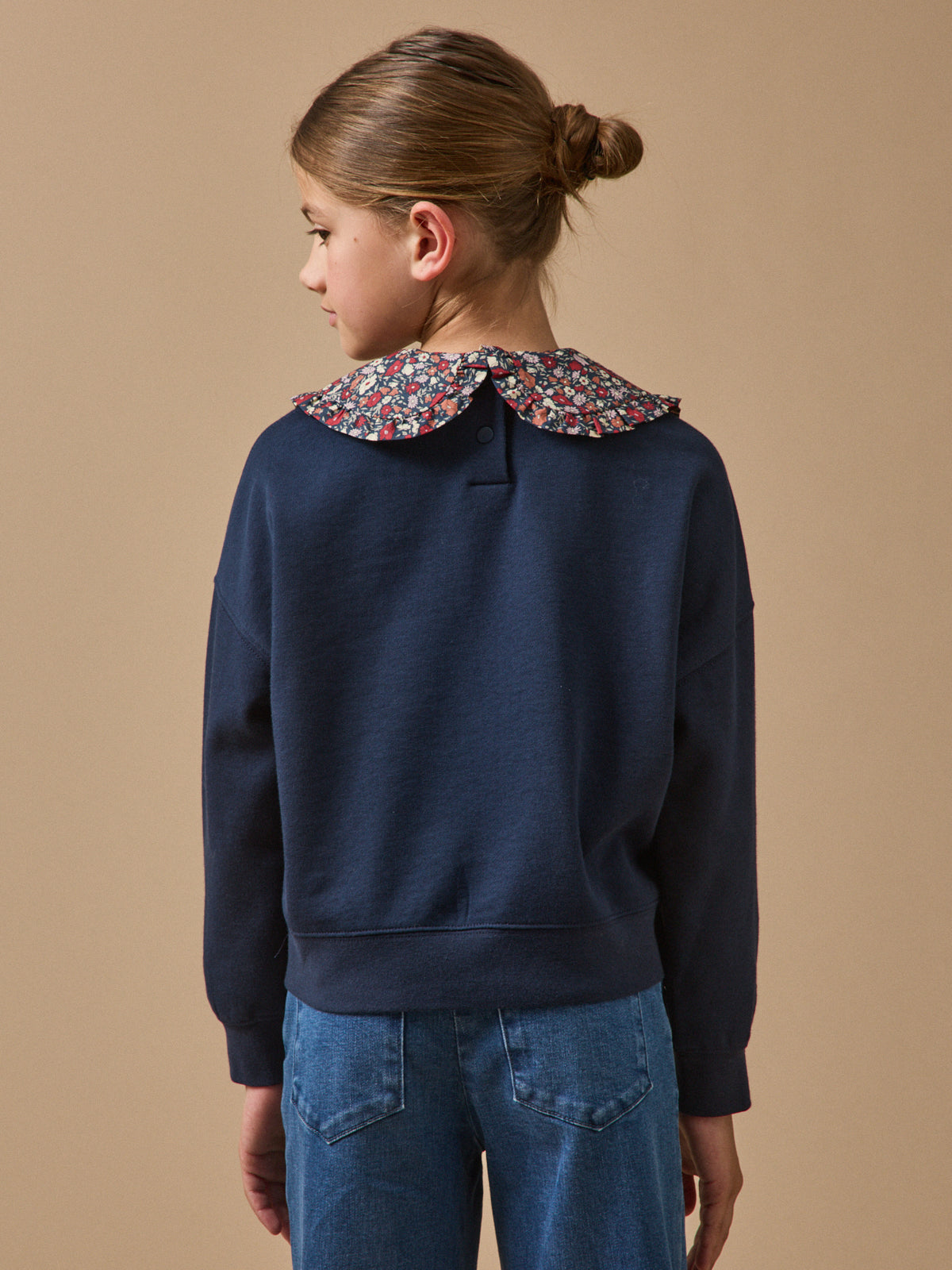 Girl's sweatshirt, collar made with Liberty fabric