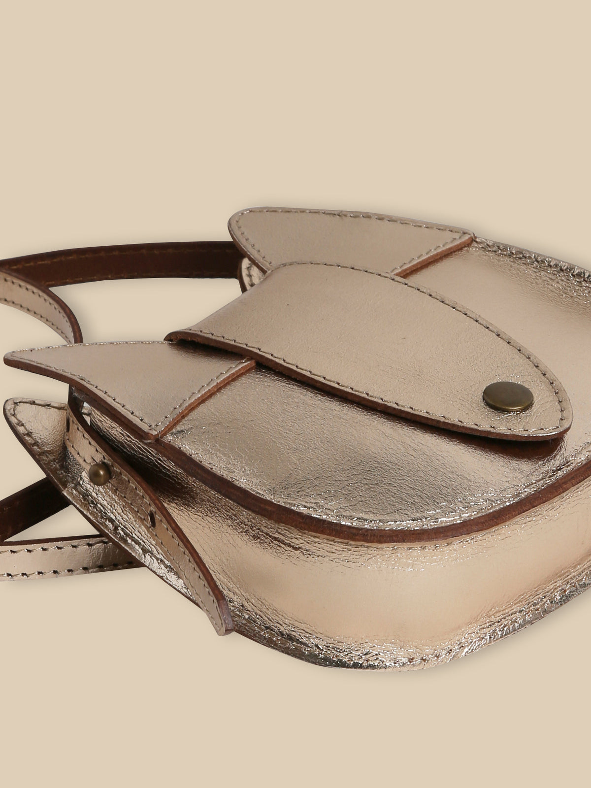 Girl's squirrel saddle bag