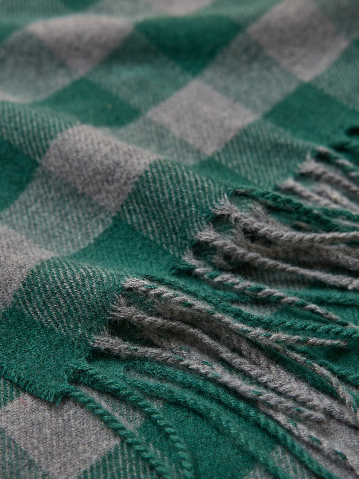 Child's checked scarf