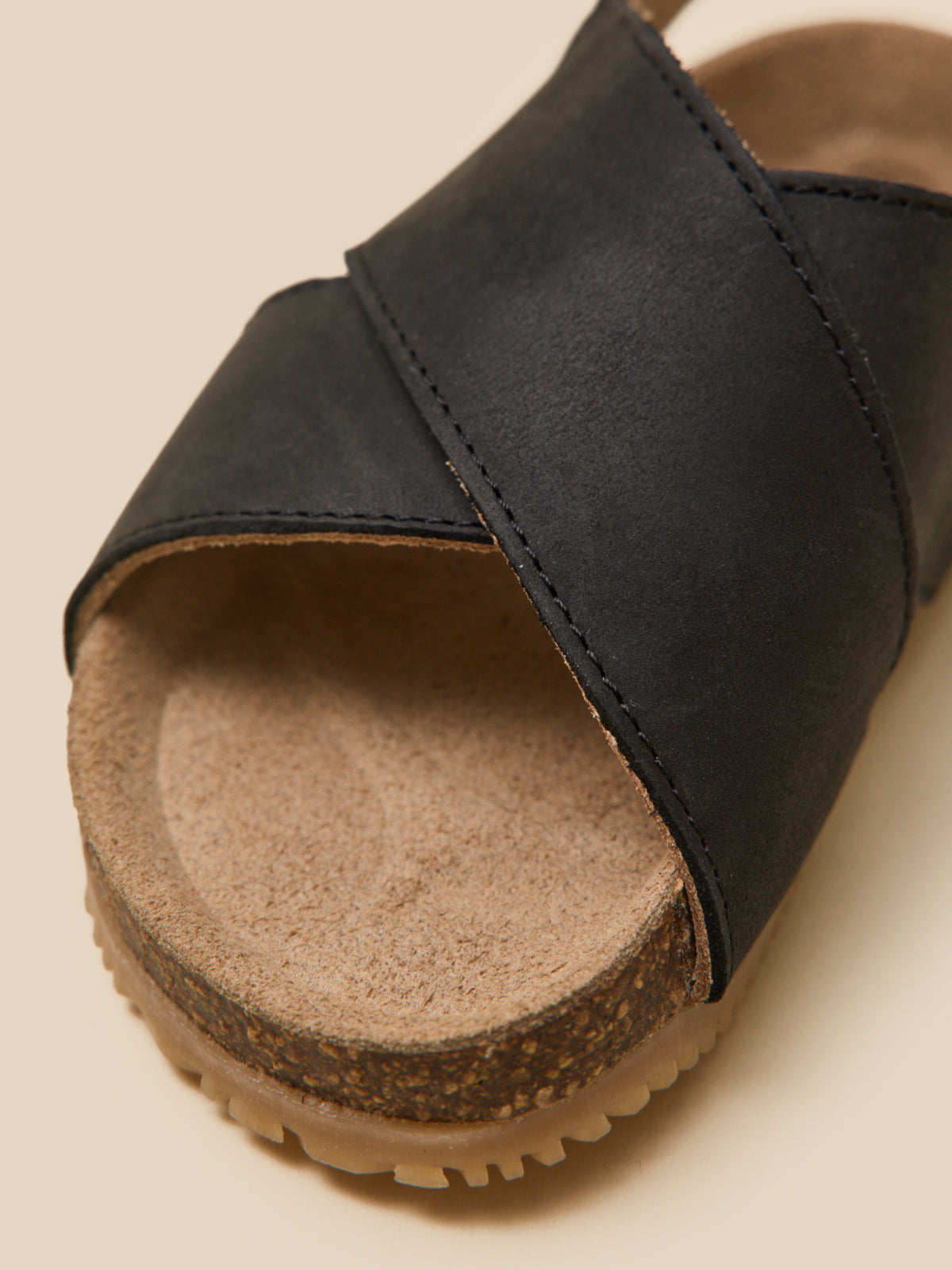 Boy's leather sandals with straps